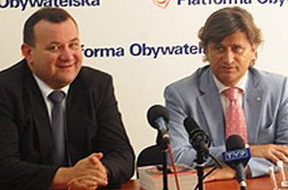 Na zdjęciu: Gawłowski razem z posłem Januszem Palikotem.