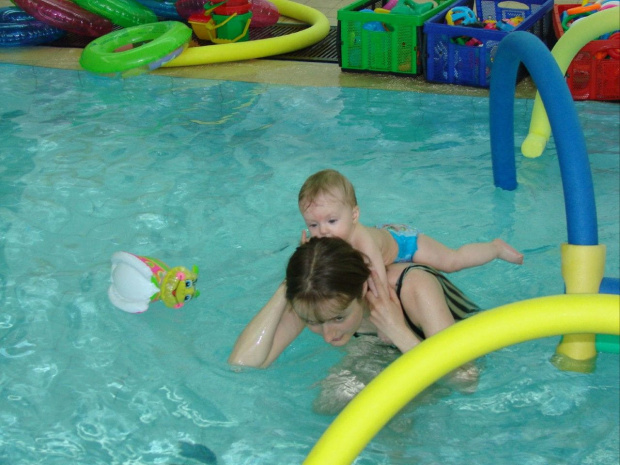 Kolejne zajęcia basenowe #basen #majka