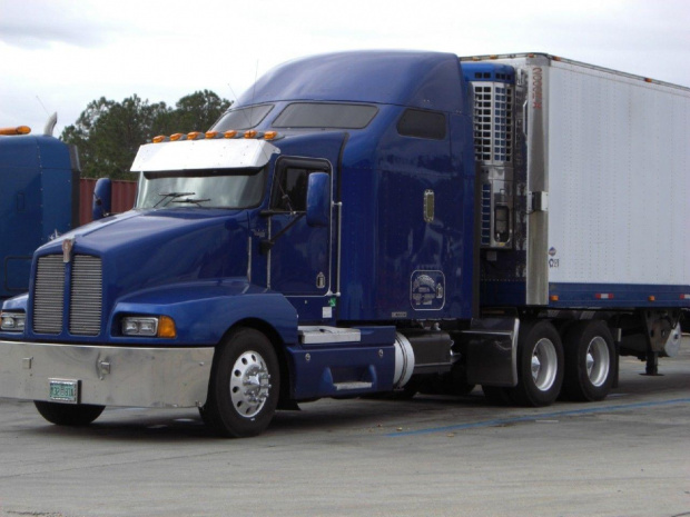 Kenworth T600