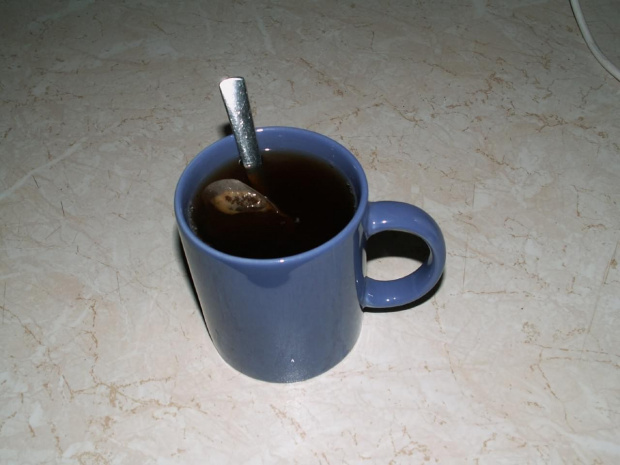 Moja poranna herbata na Warsztatach :P #herbata #kupel #picie #napój #łyżka #łyżeczka