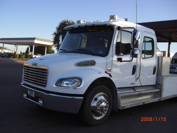 Freightliner Business Class