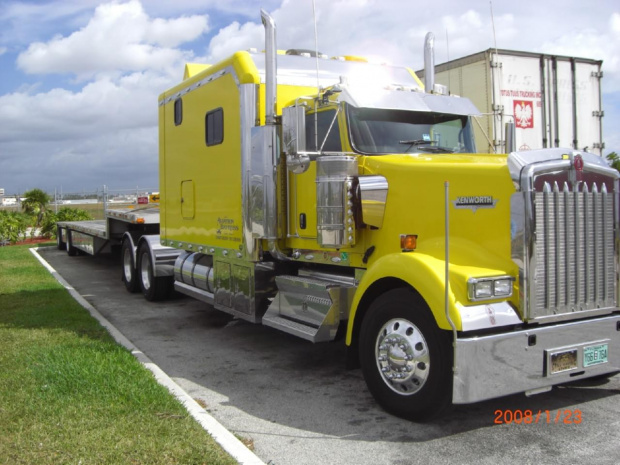 Kenworth W 900