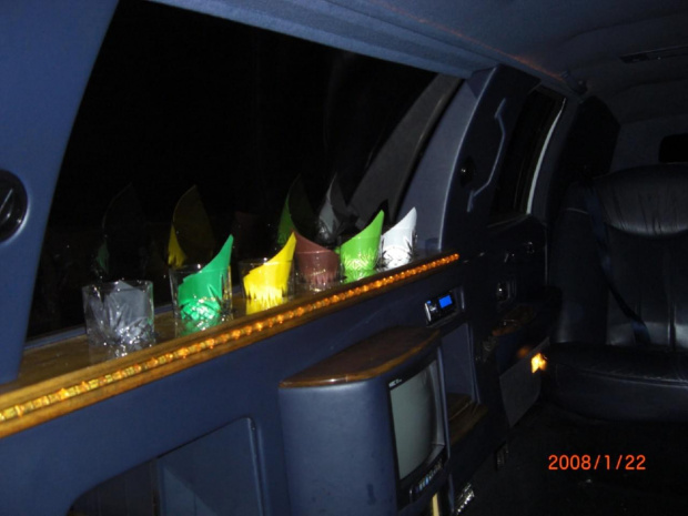 Lincoln Town Car Limo