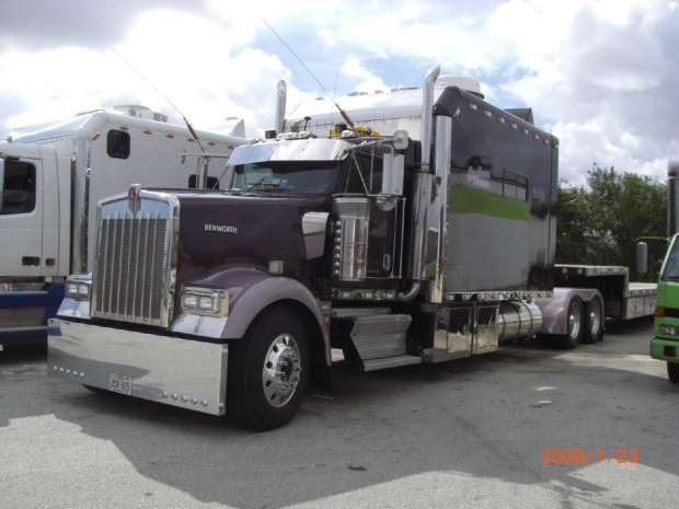 Kenworth W 900