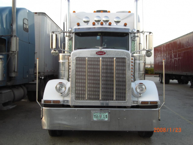 Peterbilt 379