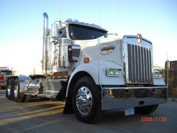 Kenworth W900 Day Cab