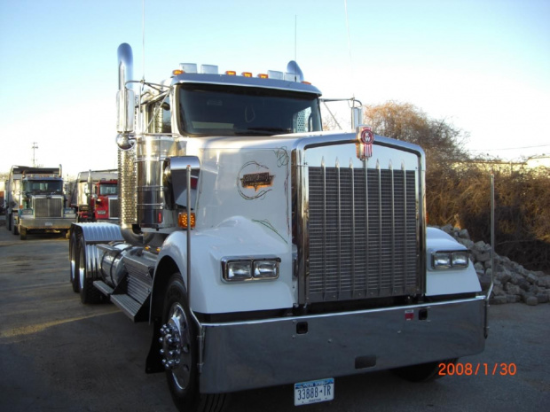 Kenworth W900 Day Cab