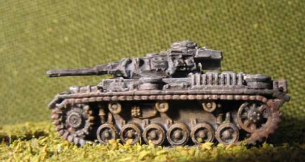 Model czołgu Pz III E, skala 1/285, wielkość 6 mm, firma GHQ.