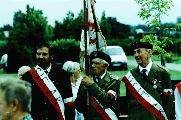 pod szatandarem H. Kuksz, H. Marcinkowski i autor strony