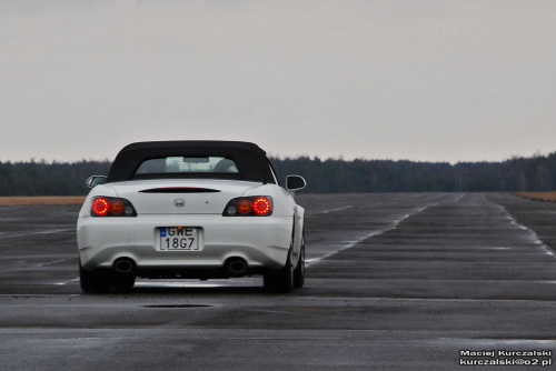 S2000