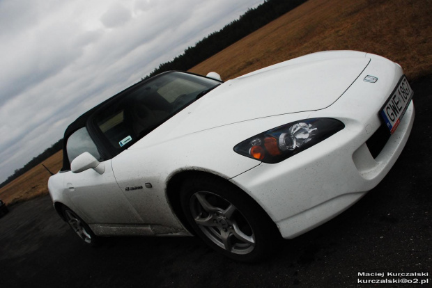 S2000