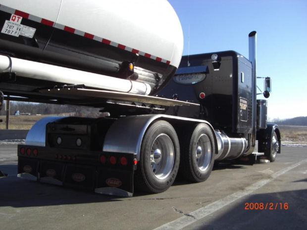 Peterbilt 379