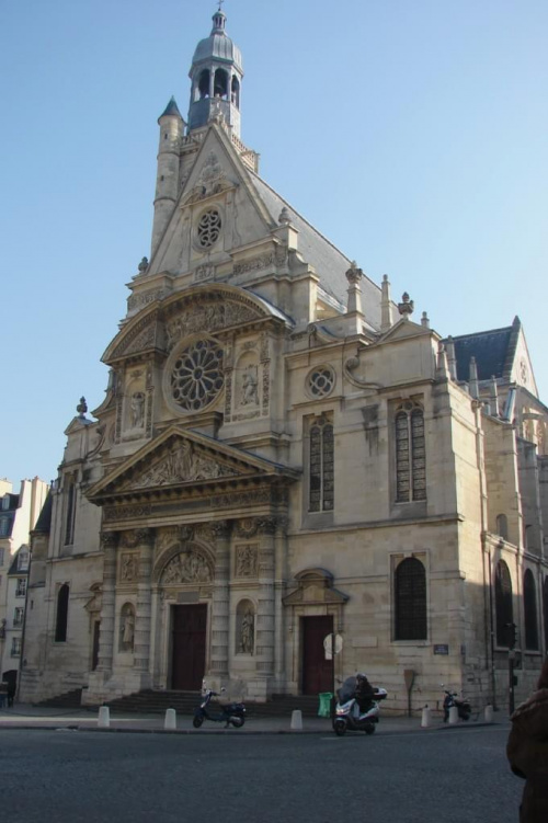 Paryż przepiękny kościół kolo Panteonu #Paryż #uniwersytet #Sorbona #Sekwana #zwiedzanie #podróż #kosciół #dom #ulica #Panteon