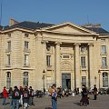 Paryż Panteon i okoliczne uniwersytety #Paryż #uniwersytet #Sorbona #Sekwana #zwiedzanie #podróż #kosciół #dom #ulica #Panteon #LiceumHenrykaIV #dziedziniec