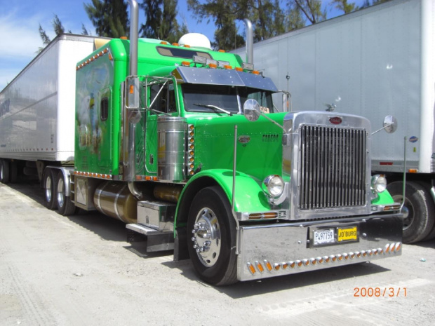 Peterbilt 379