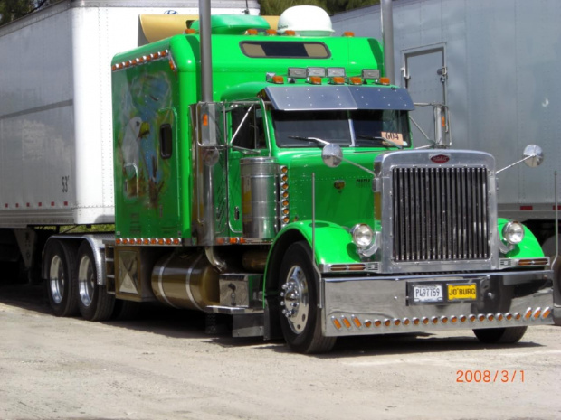 Peterbilt 379