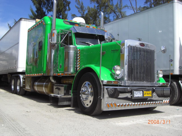 Peterbilt 379