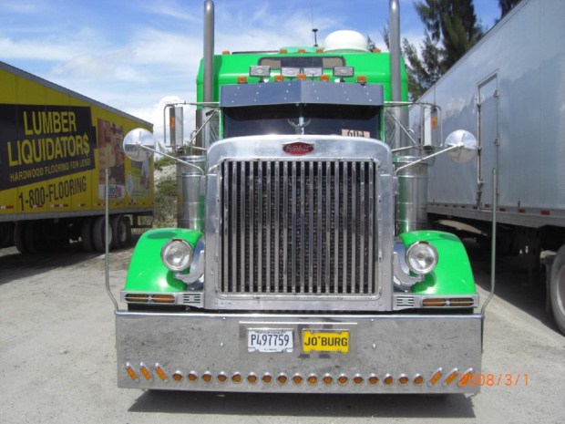 Peterbilt 379