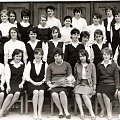 Uczennice z LO w Staszowie, klasa maturalna XIC z 1964 r. #LOWStaszowie