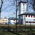 Widok z parku na nową Strażnicę. #Zwiedzanie