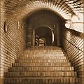 Zdjęcia z cyklu -fotografia wnętrz #Rzeszów #podziemia #korytarz #korytarze #schody