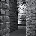 Zdjęcia z cyklu -fotografia wnętrz #Rzeszów #podziemia #korytarz #korytarze #wnętrze #mury