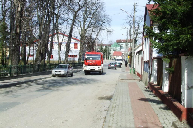 Park, ul. Parkowa i nowa Strażnica w Staszowie. Marzec 2008 r. #przyroda