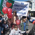 Małgosia z koleżankami i kolegami z klasy na Marszu Godności, 06.05.2008