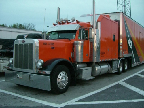 Peterbilt 379