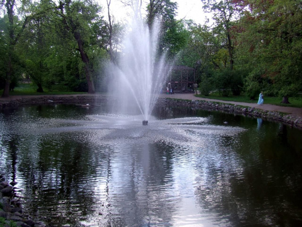 Kompleks parkowo - wypoczynkowy -Ciechocinek - maj 2008r.