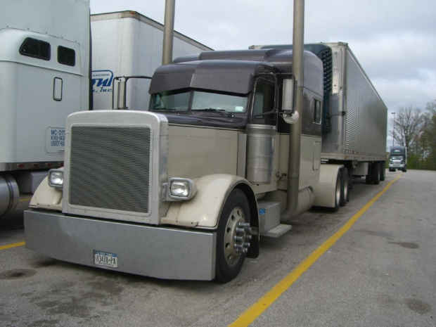Peterbilt 379