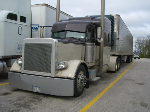 Peterbilt 379