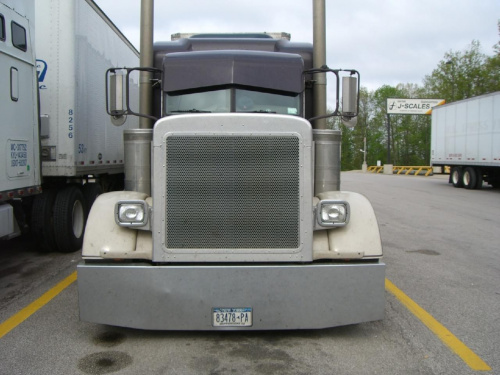 Peterbilt 379