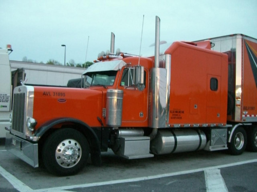 Peterbilt 379