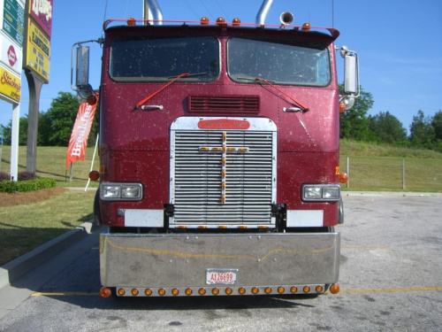 Freightliner FLB