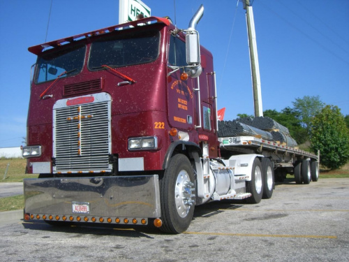 Freightliner FLB