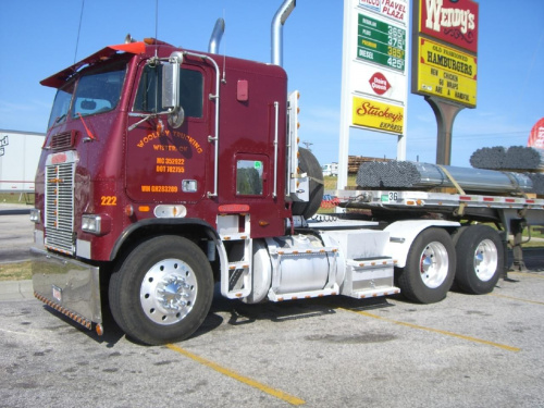 Freightliner FLB