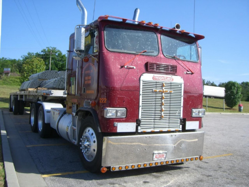 Freightliner FLB