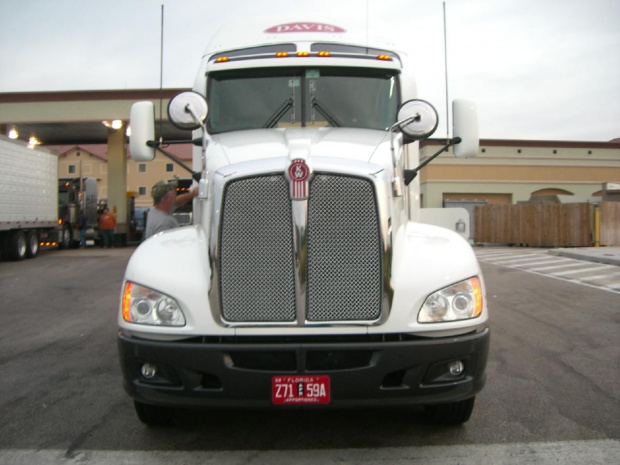 Kenworth T600