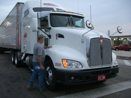 Kenworth T600