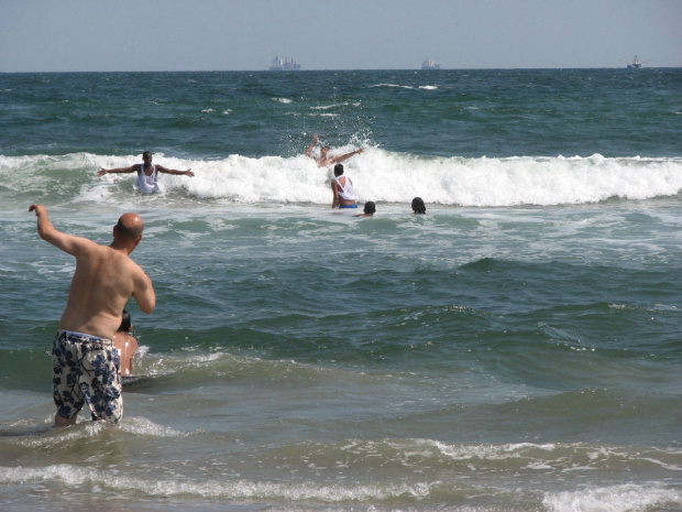 Wszystkim zmeczonym upalem, ciepla woda oceanu (sprawdzilam),zapraszam :)) #ocean