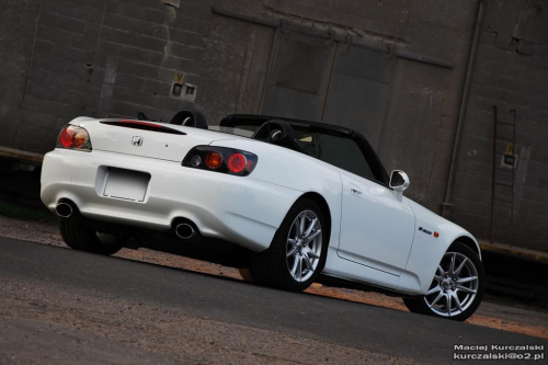 S2000