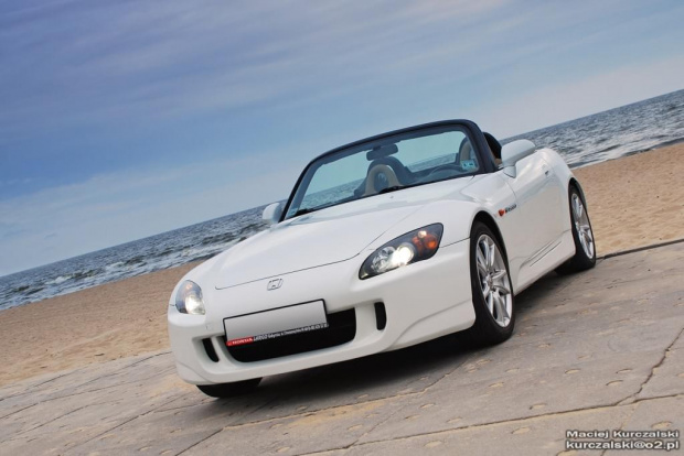 S2000