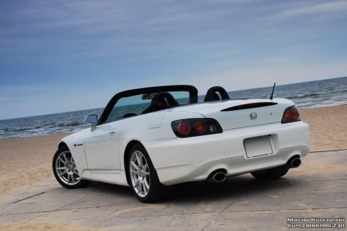 S2000