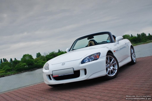 S2000