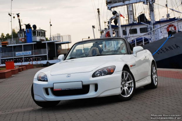 S2000