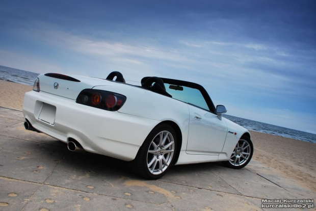 S2000