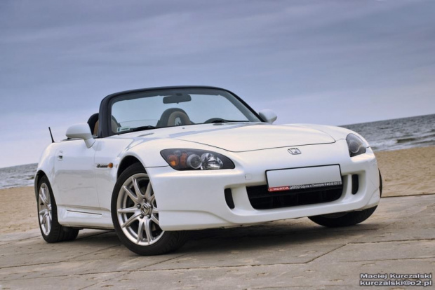 S2000