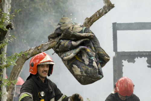 Jest takie miejsce w Poznaniu , a raczej było gdzie płoną baraki. Właśnie spłonął chyba ostatni...