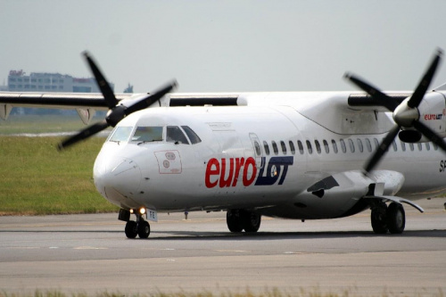 SP-LFE
ATR 72-200
EuroLOT #samoloty #lotnisko